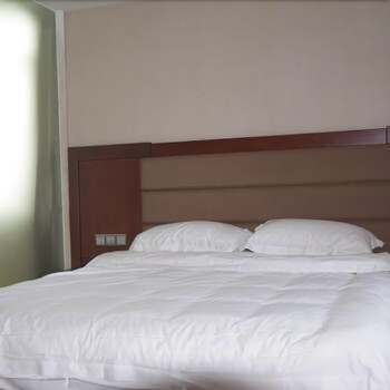Junhua Hotel (Shantou University Road Branch) 3*