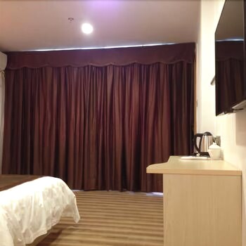 24 Hour Inn 2*