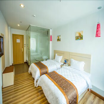24 Hour Inn 2*