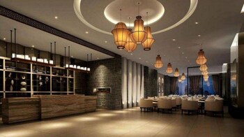 Platinum Stearns Hotel 0*