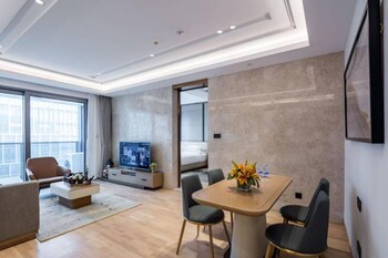 Platinum Stearns Hotel 0*