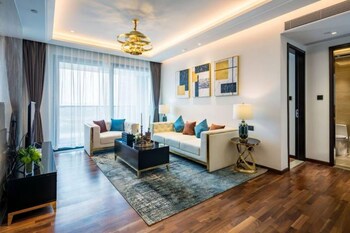 Platinum Stearns Hotel 0*