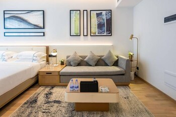 Platinum Stearns Hotel 0*