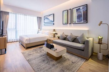 Platinum Stearns Hotel 0*
