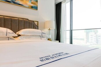 Platinum Stearns Hotel 0*