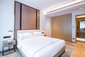 Platinum Stearns Hotel 0*