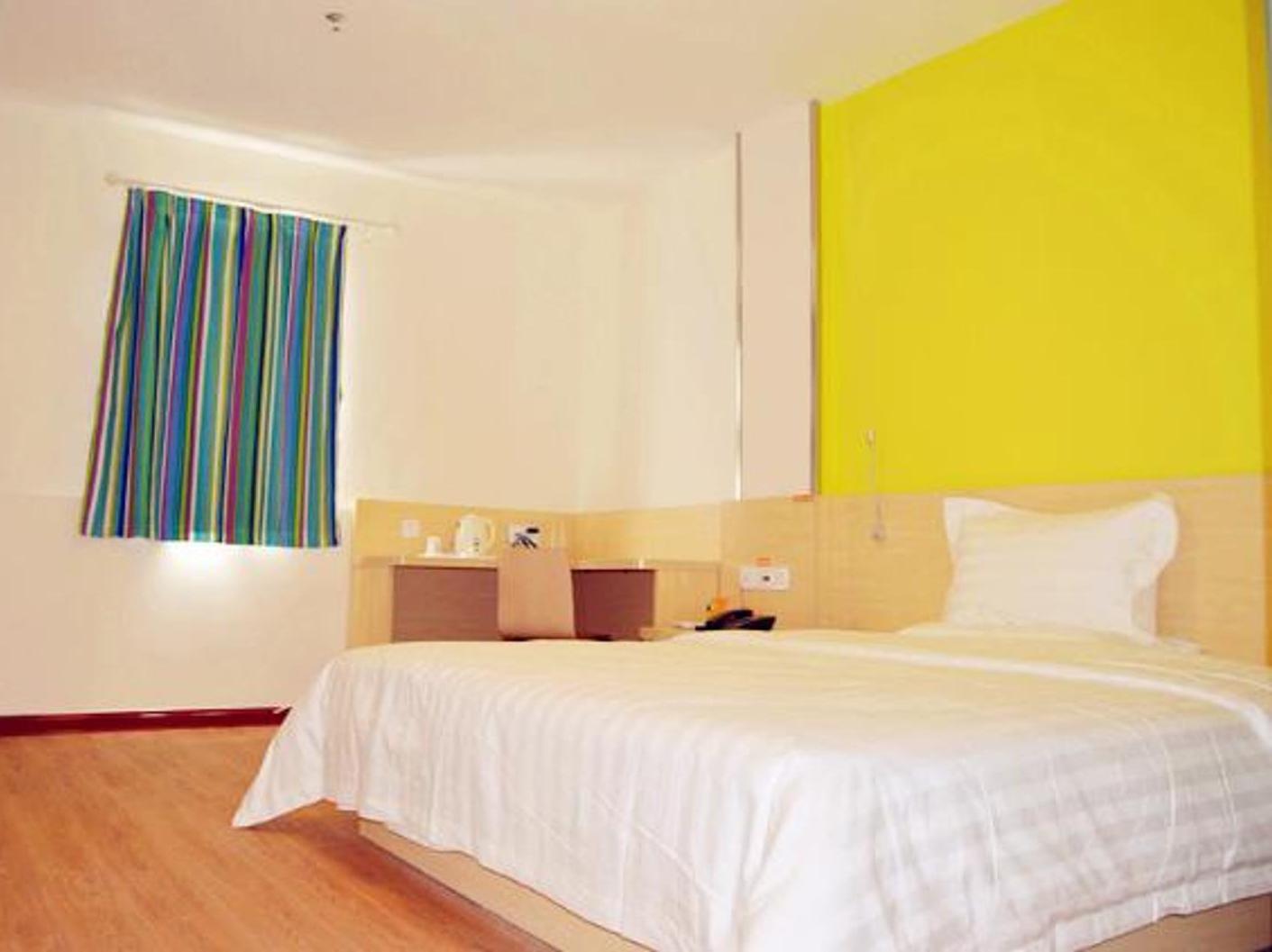 7Days Inn chain hotel (Dongguan Liaobu Walmart) 2*