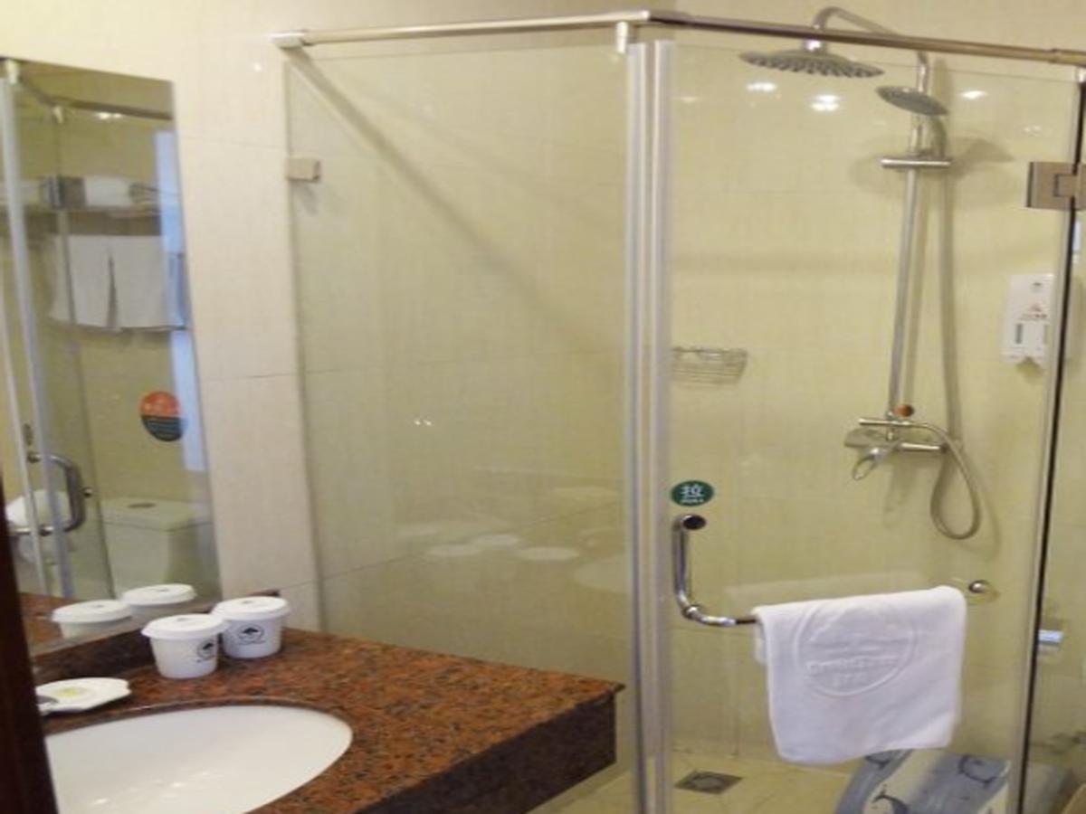 GEM Hotel (Nanjing Dachang Xinhua Road Pedestrian Street) 3*