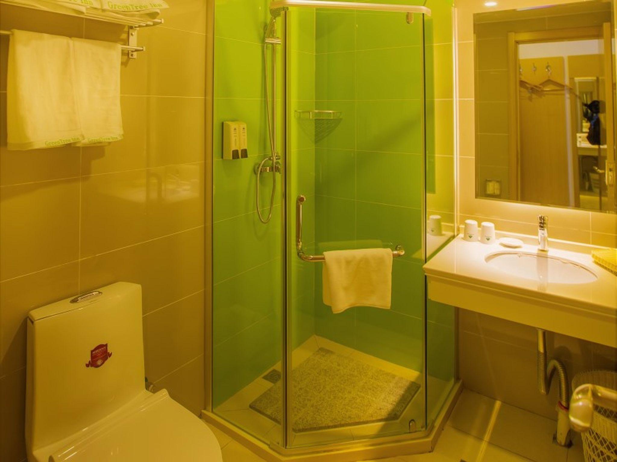 GreenTree (Shenyang north railway station store) 2*