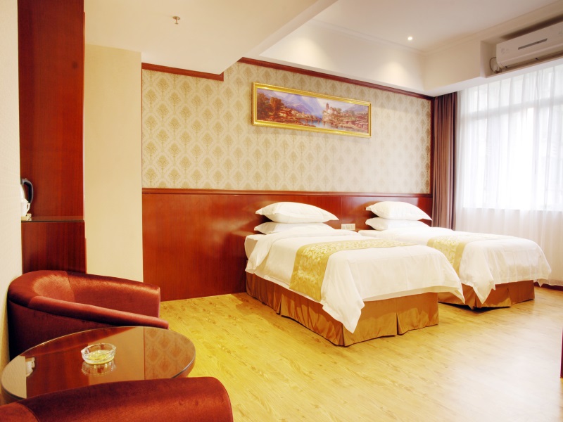 Vienna Hotel Guangzhou Panyu Shiqiao Metro Station Branch 3*