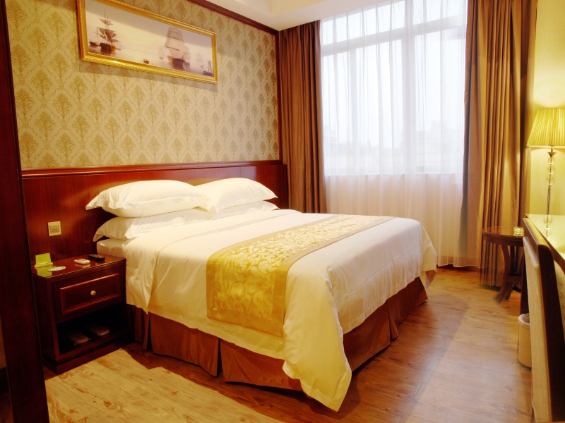 Vienna Hotel Guangzhou Panyu Shiqiao Metro Station Branch 3*
