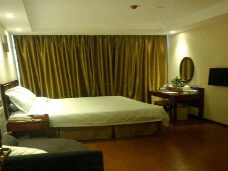 GreenTree Inn Jiangsu Suzhou Shengze Business Hotel 2*
