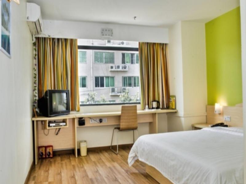 7 Days Sunshine Hotel (Bazhou Shengfang) 2*