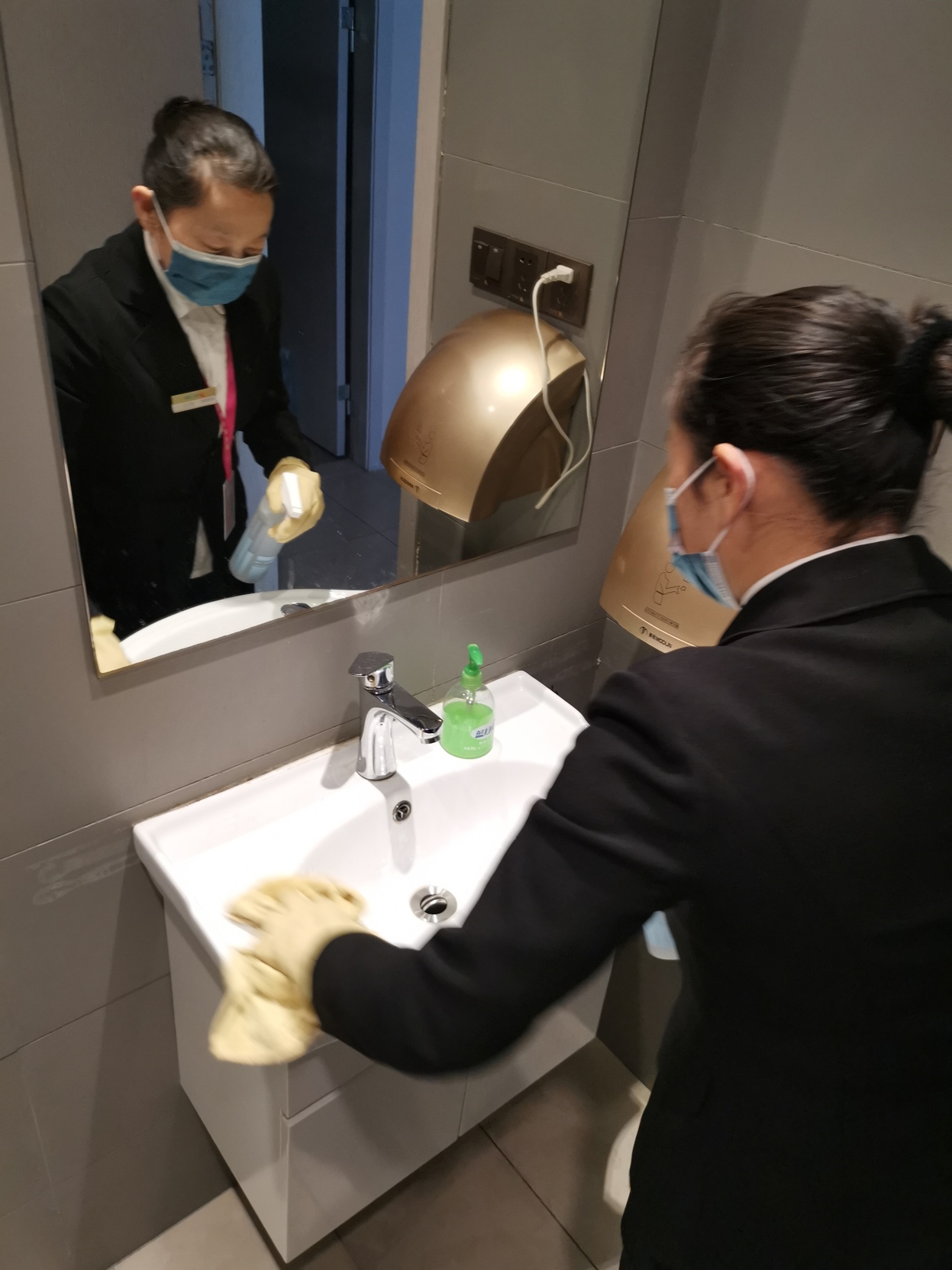 Jinjiang Inn select wuxi nanchang street huaqing bridge subway station hotel 3*