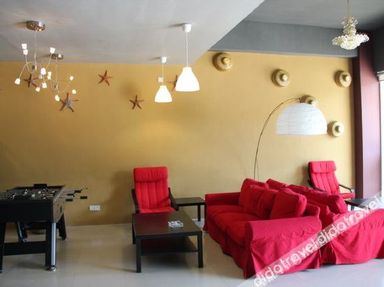 Metropolis Hotel (Sanya Bay Coconut Dream Corridor) 3*
