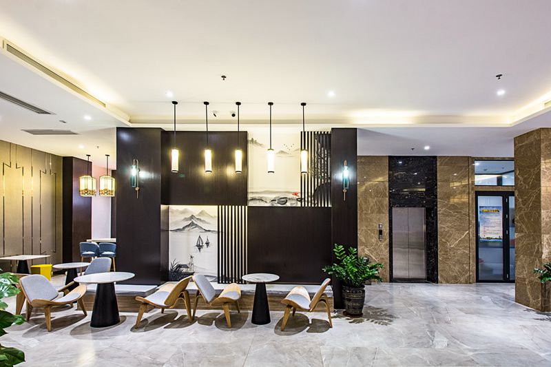 Metropolis Hotel (Sanya Bay Coconut Dream Corridor) 3*