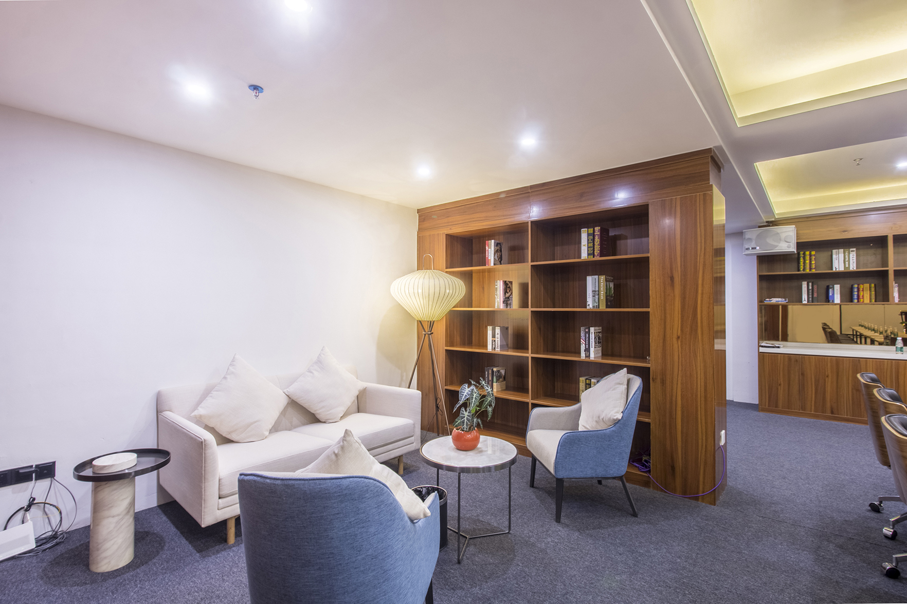 Metropolis Hotel (Sanya Bay Coconut Dream Corridor) 3*
