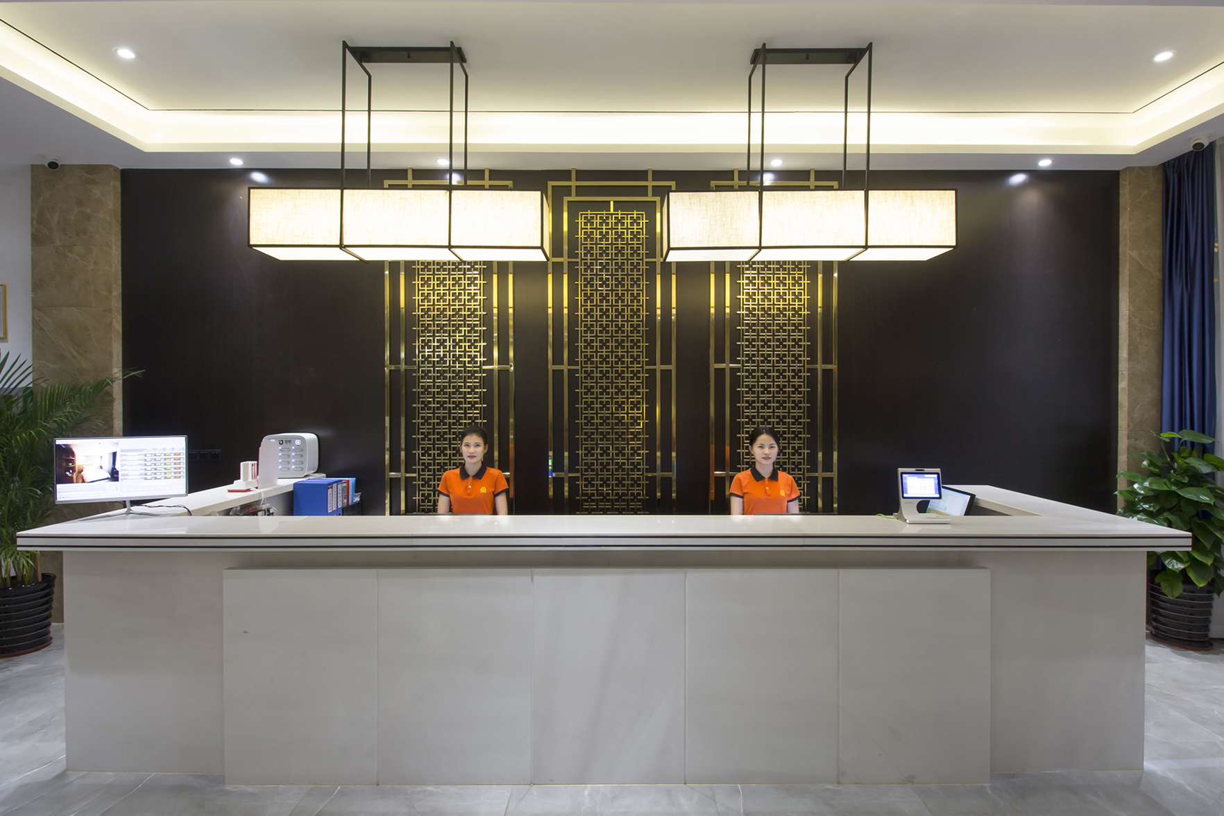 Metropolis Hotel (Sanya Bay Coconut Dream Corridor) 3*