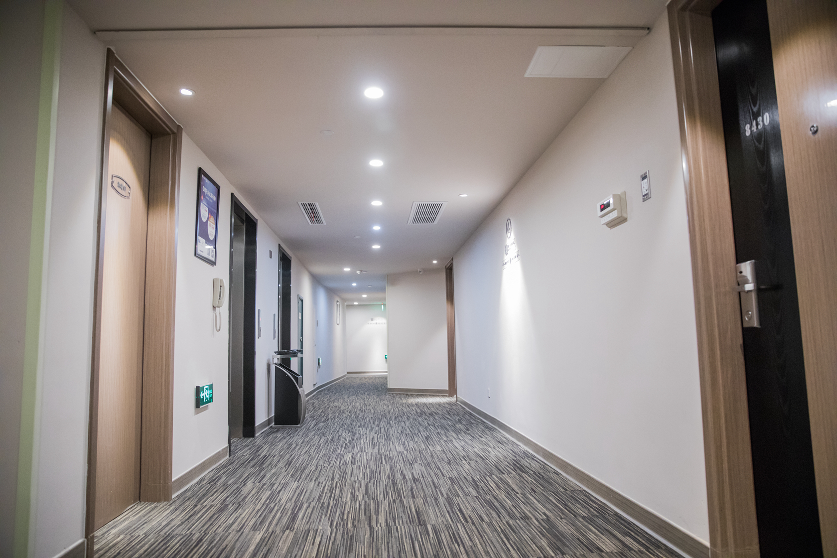 Jinjaing Inn municipal government julong hotel 3*