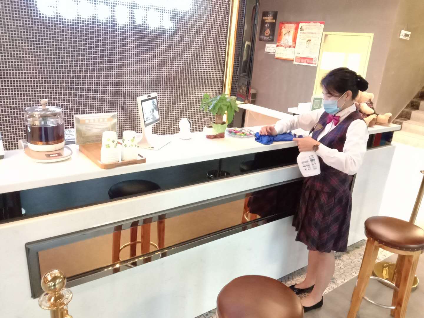 James Joyce Coffetel (Shanglin Tongle Road) 2*