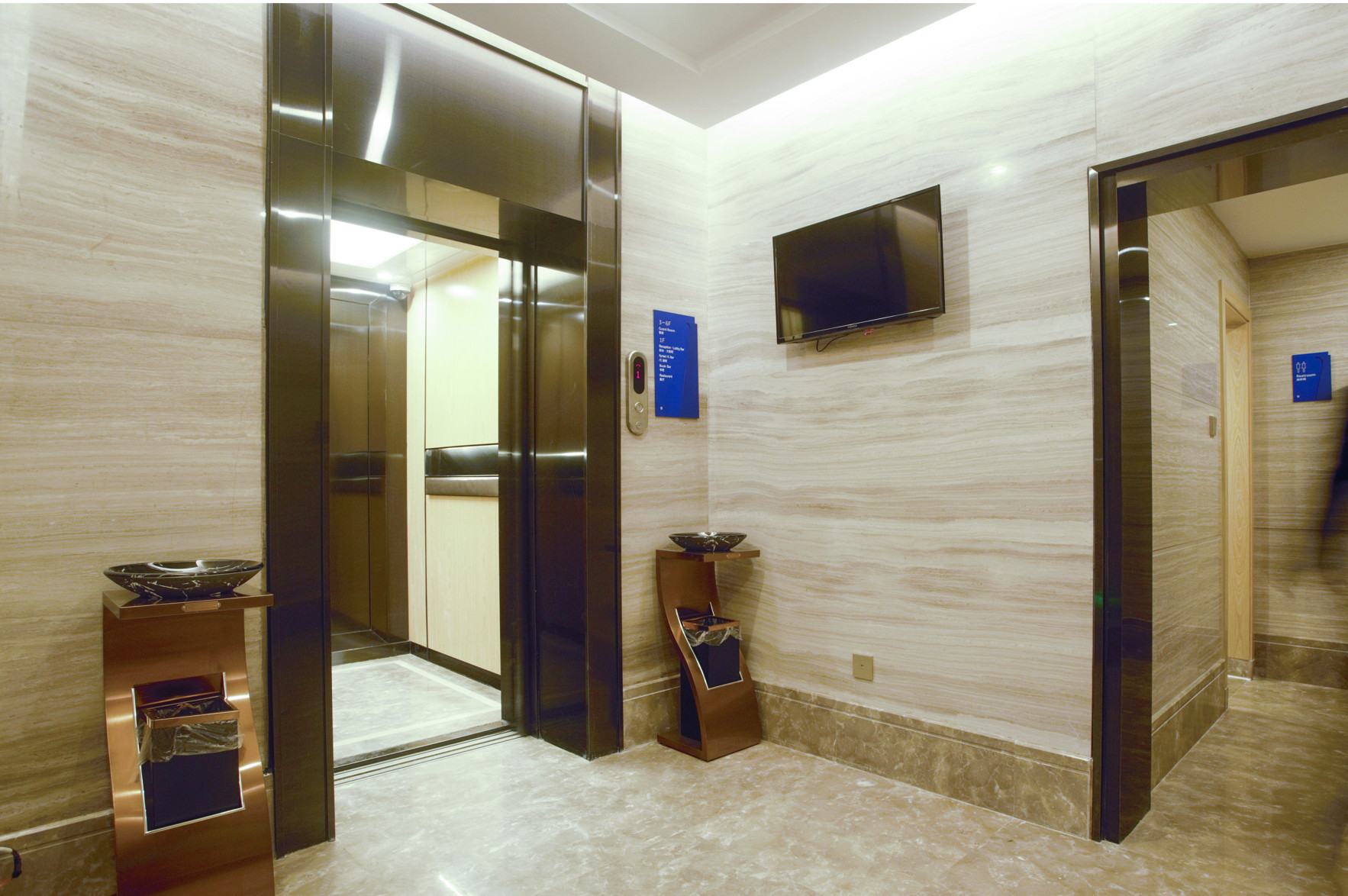 Kyriad Hotel (Changsha Wuyi Square Xiangya Store) 2*
