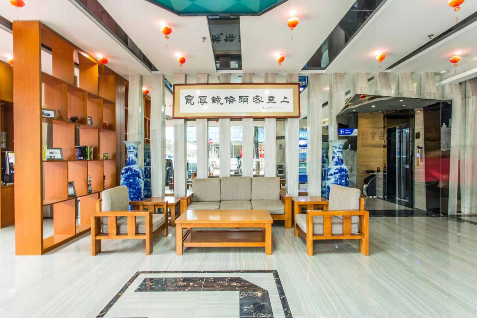 Yeste Hotel (Nanning Shizitang Metro Station Branch) 2*