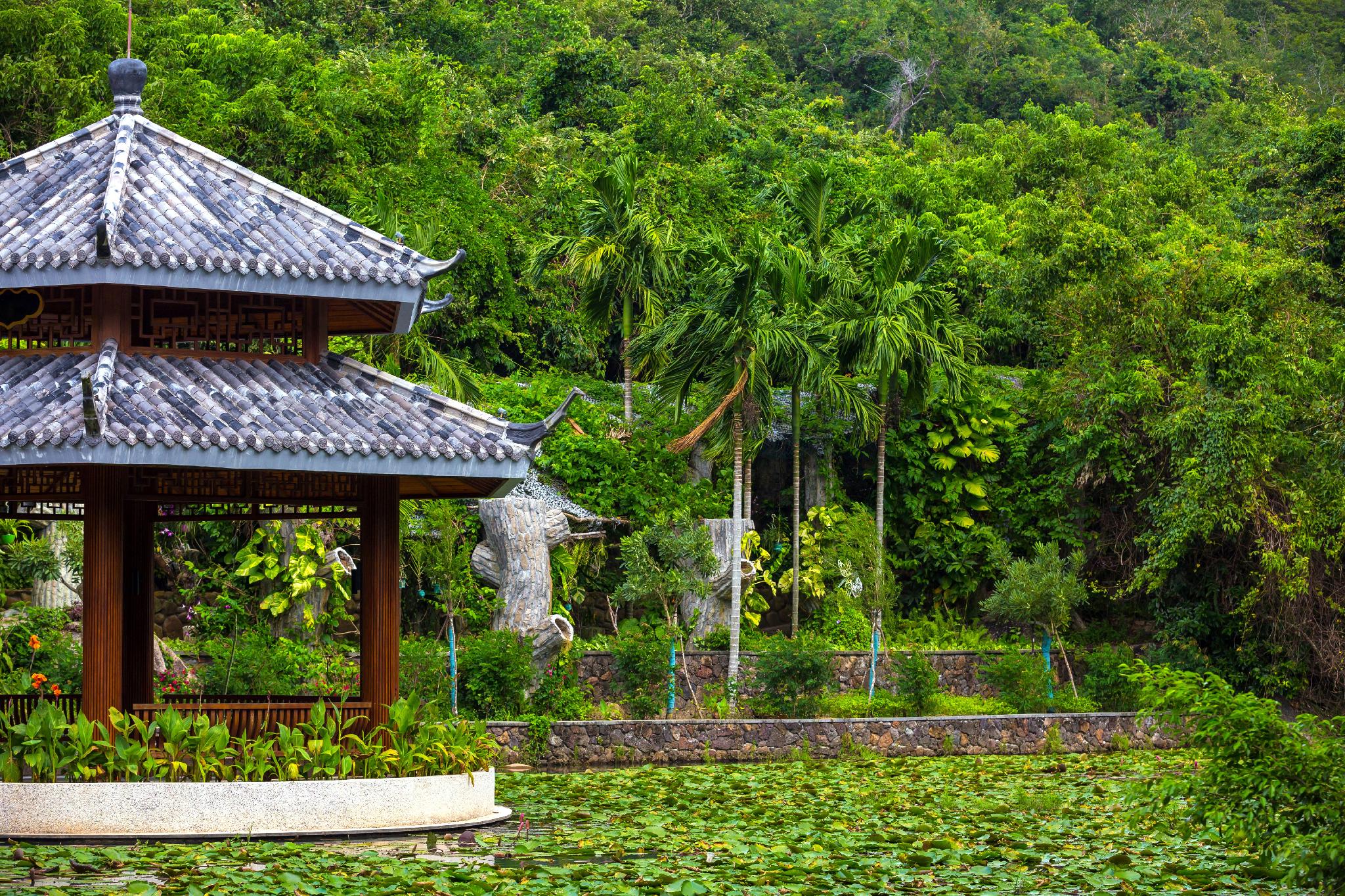 GreenTree Alliance Hotel (Sanya Yalong Bay Scenic Area) 2*