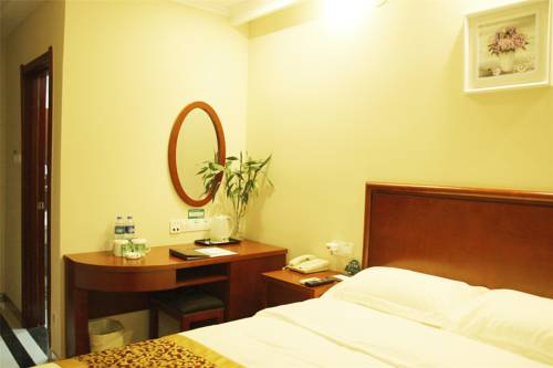 GreenTree Alliance Hotel (Sanya Yalong Bay Scenic Area) 2*