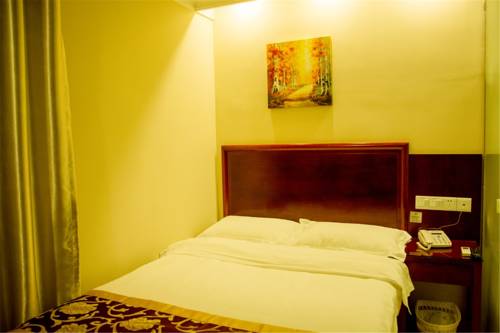 Heyi Zhige Hotel (Taiye International Plaza Branch, Dali High speed Railway Station) 2*