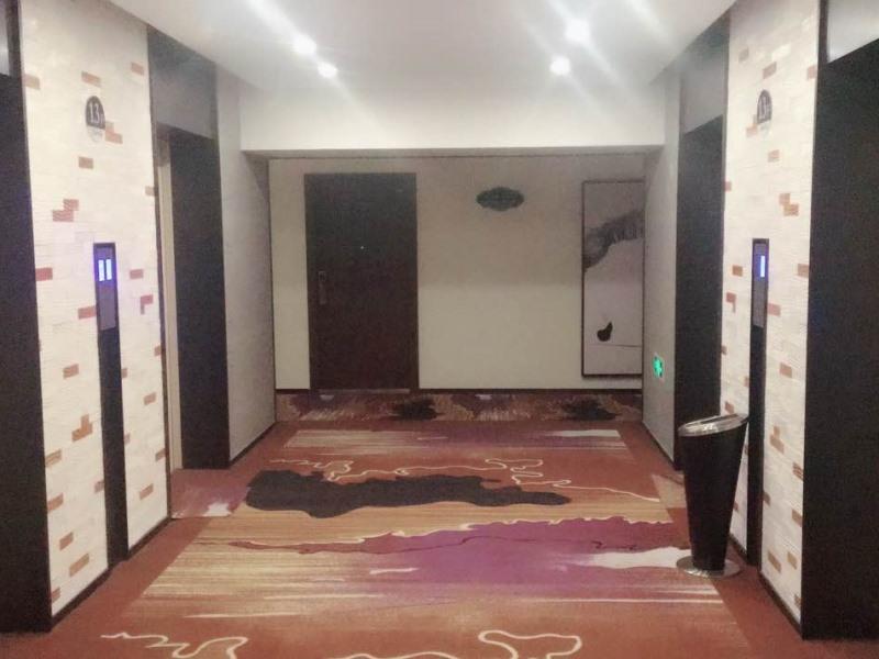 Heyi Zhige Hotel (Taiye International Plaza Branch, Dali High speed Railway Station) 2*