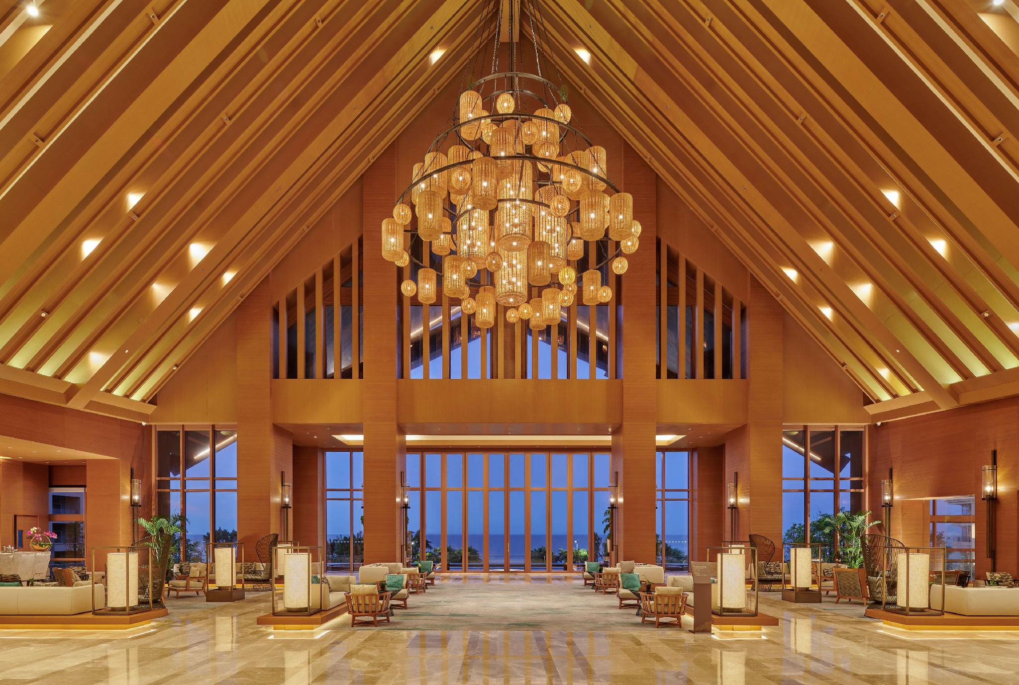 DoubleTree by Hilton Shanwei 5*