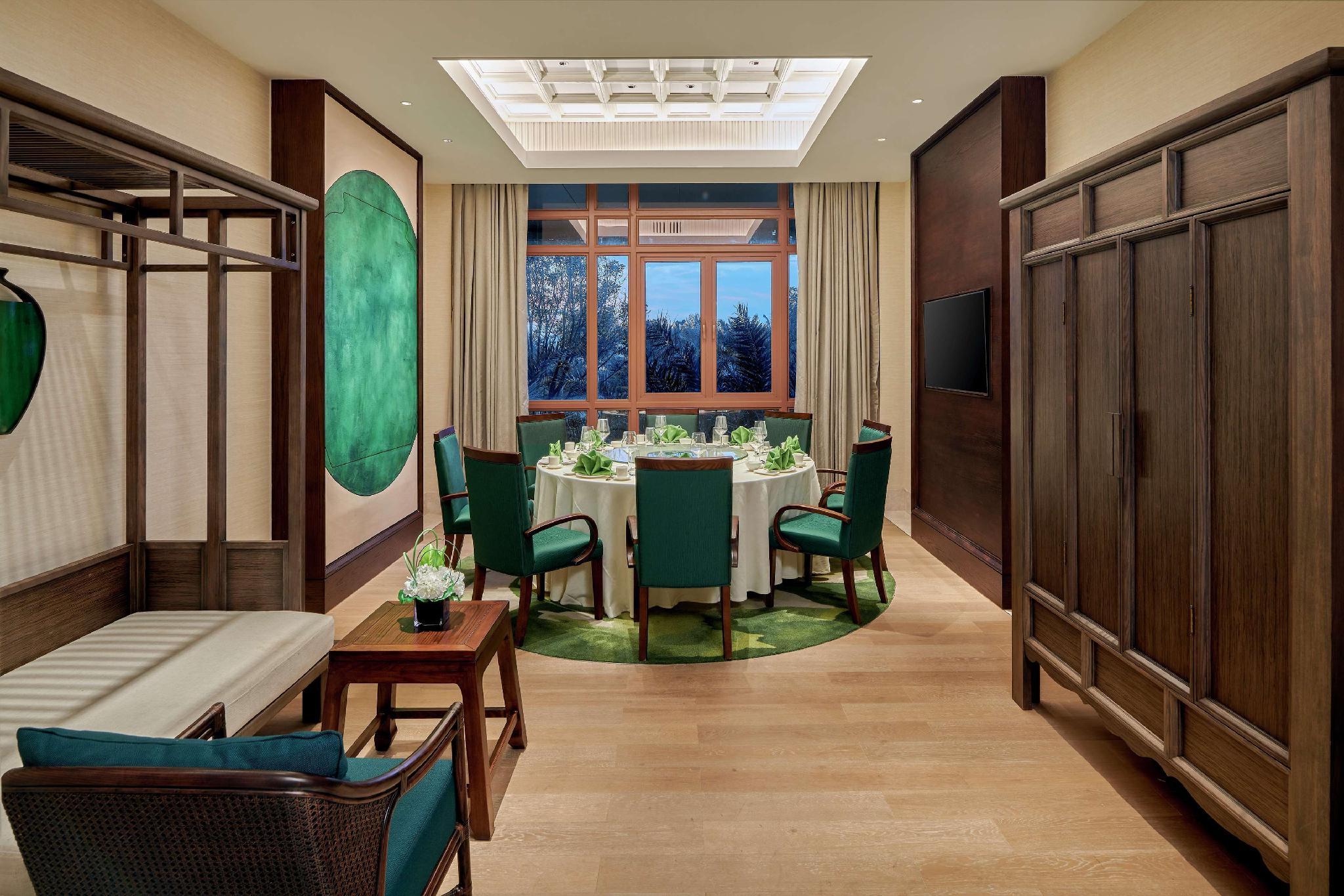 DoubleTree by Hilton Shanwei 5*