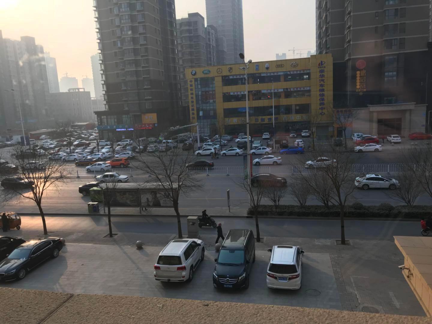 7 Days Premium Hotel (Shijiazhuang People's Hospital  100 FUN city ) 2*