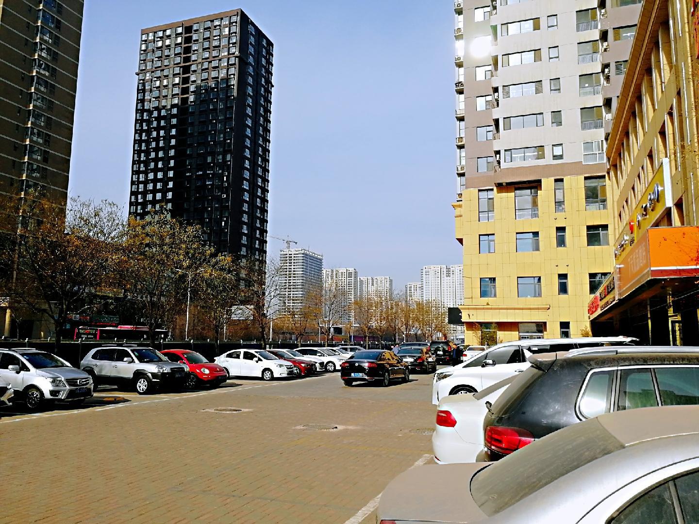 7 Days Premium Hotel (Shijiazhuang People's Hospital  100 FUN city ) 2*