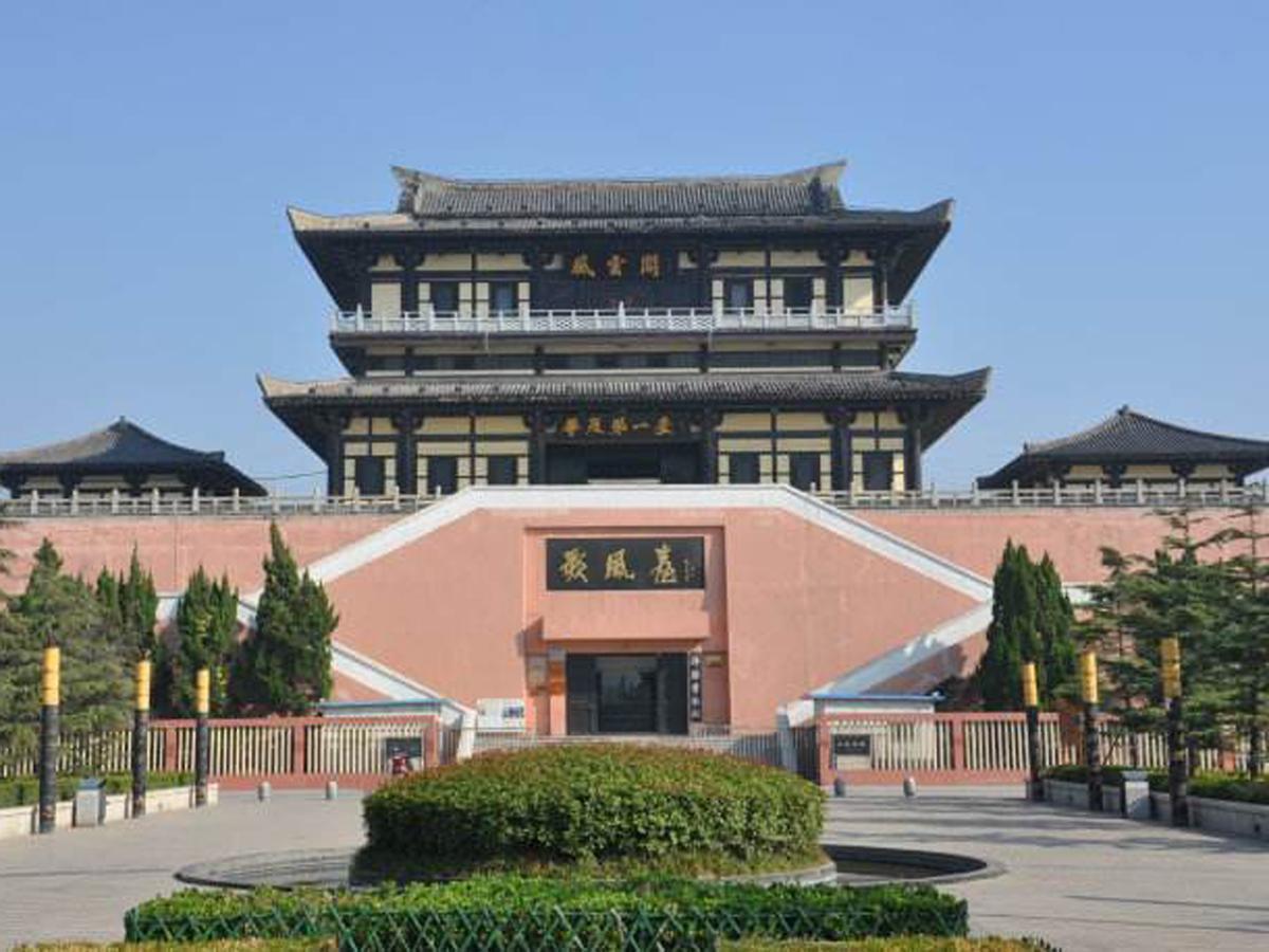 7Days Inn Hotel (Pei Hancheng Scenic Area Hancheng Middle Road) 2*