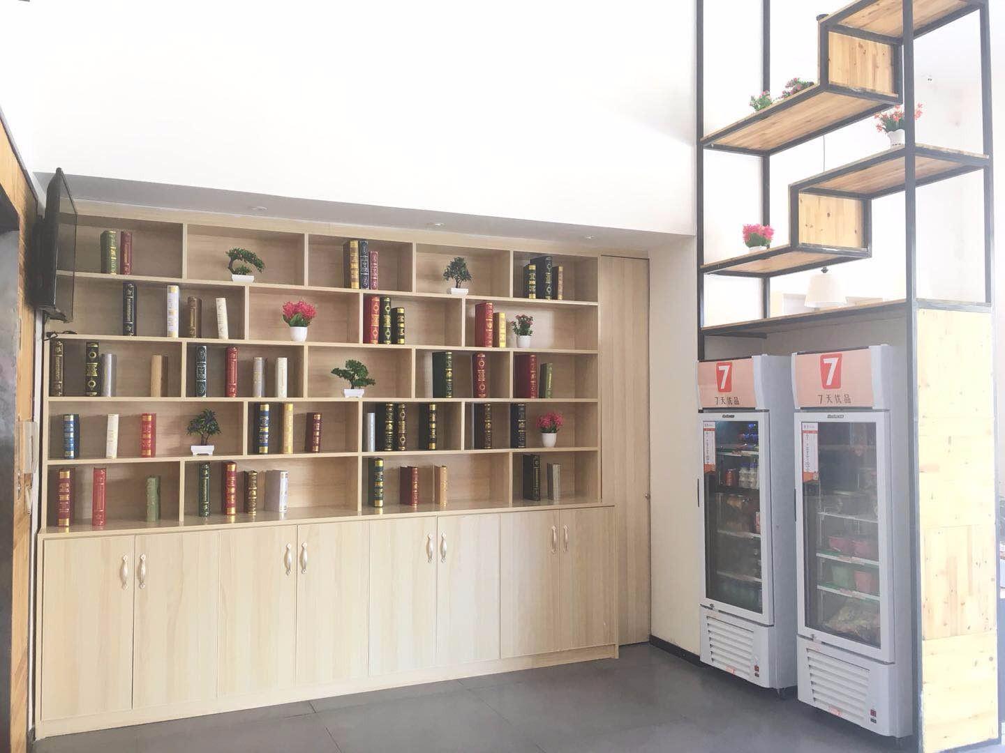 7 Days Premium Hotel (Dongxin Department Store, Dongxiang High-speed Railway Station, Fuzhou) 2*