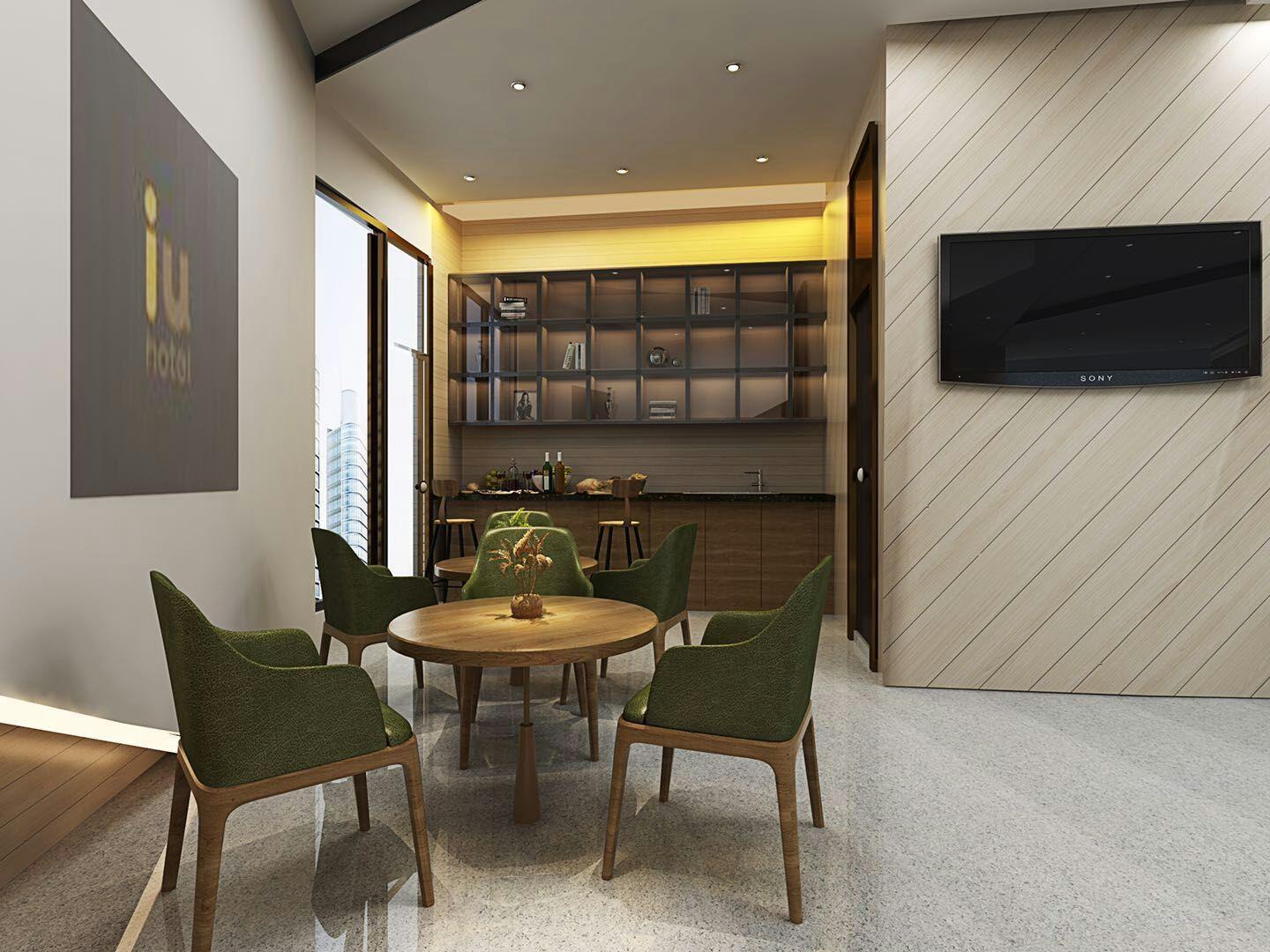 IU Hotel (Qingdao Golden Beach Xuejiadao subway station store) 2*