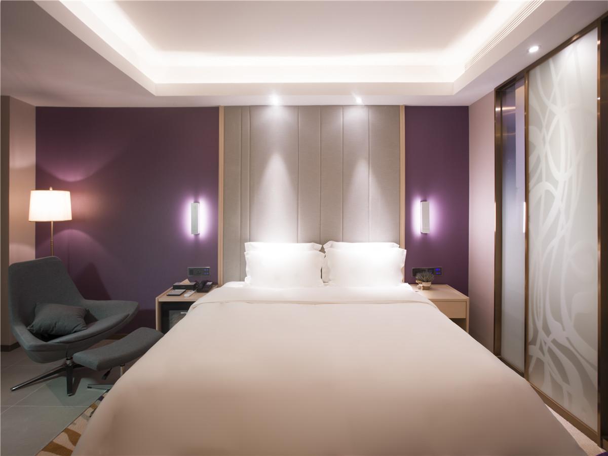 Lavande Hotel (Fangchenggang Dongxing Port Store) 3*