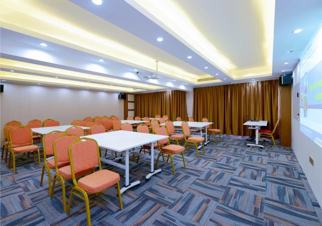 Echarm Hotel (Wuhan Erqi Road) 3*