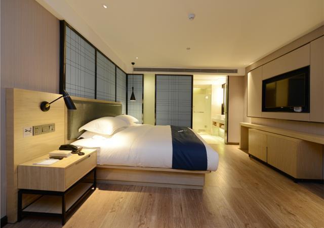 Echarm Hotel (Guiyang Xiaohe Binfen Square) 3*