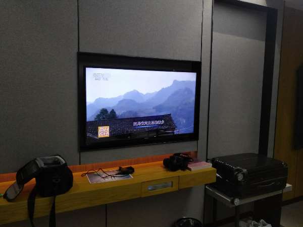 Mingyue Lake Hotel (Baise City Government Hengji Plaza) 3*