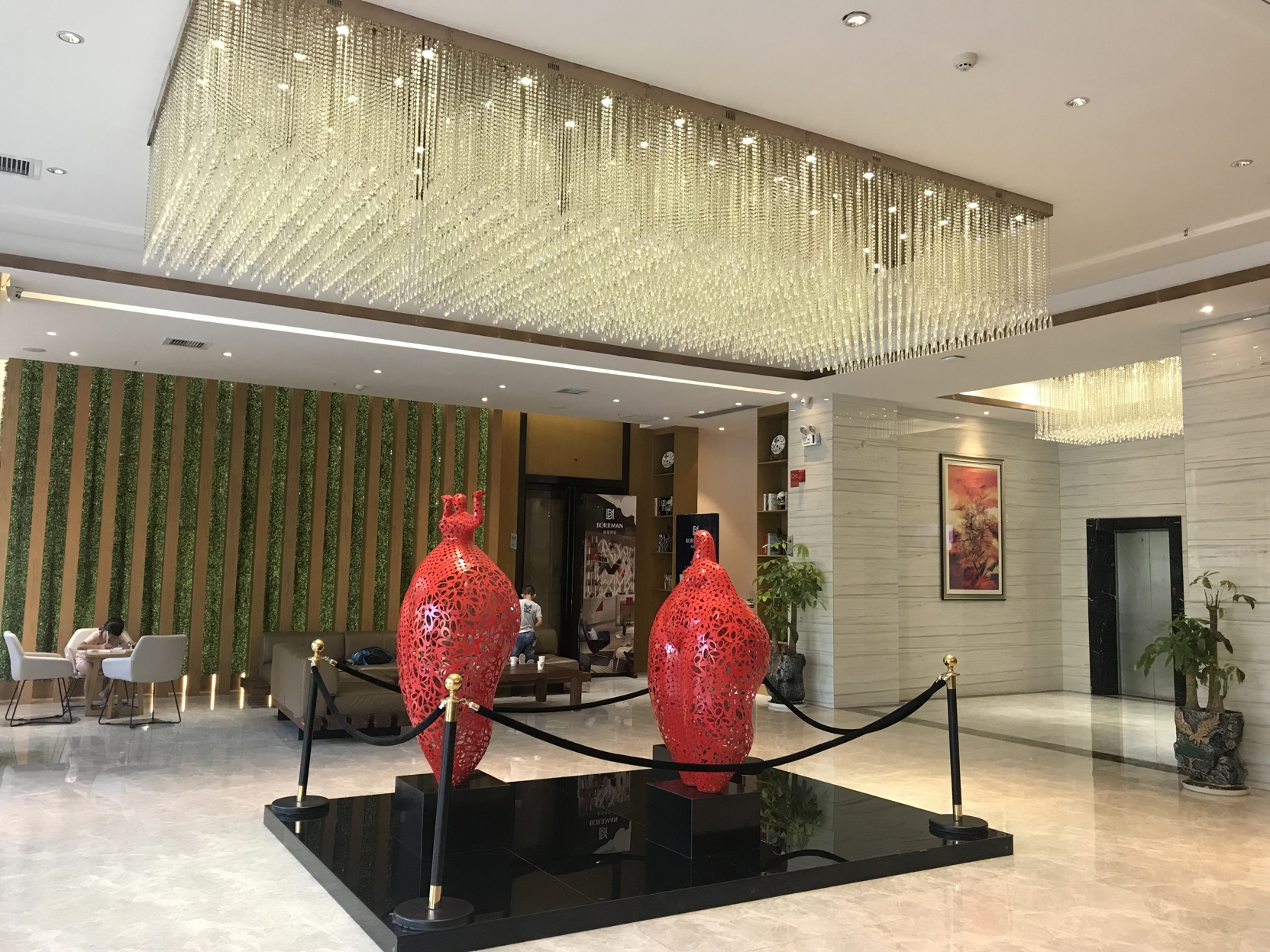 Mingyue Lake Hotel (Baise City Government Hengji Plaza) 3*