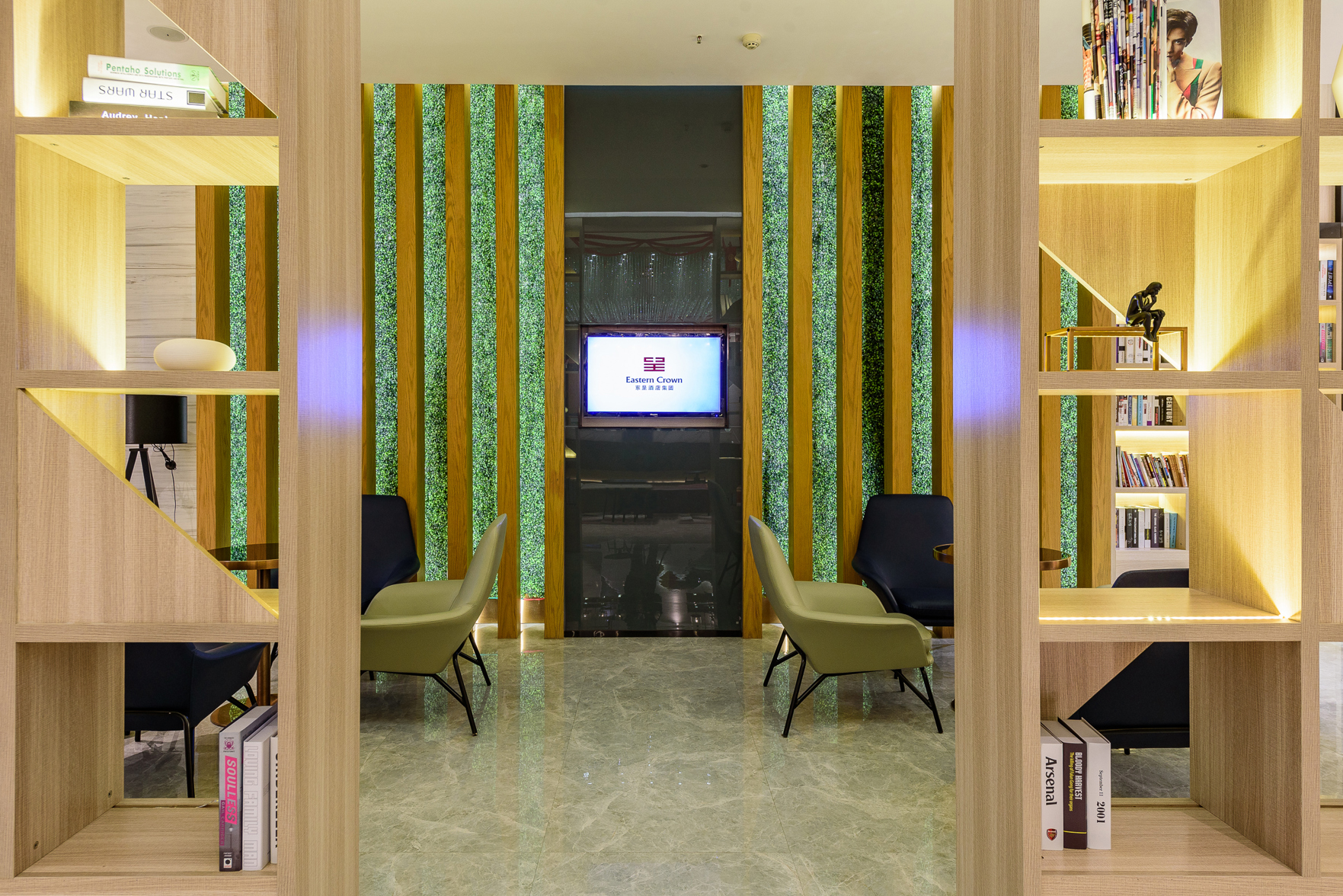 Mingyue Lake Hotel (Baise City Government Hengji Plaza) 3*