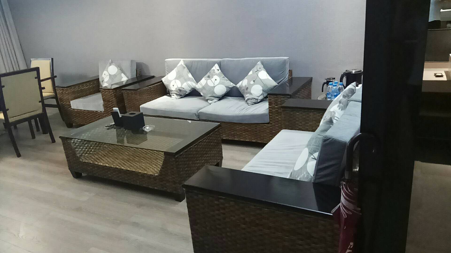 Mingyue Lake Hotel (Baise City Government Hengji Plaza) 3*