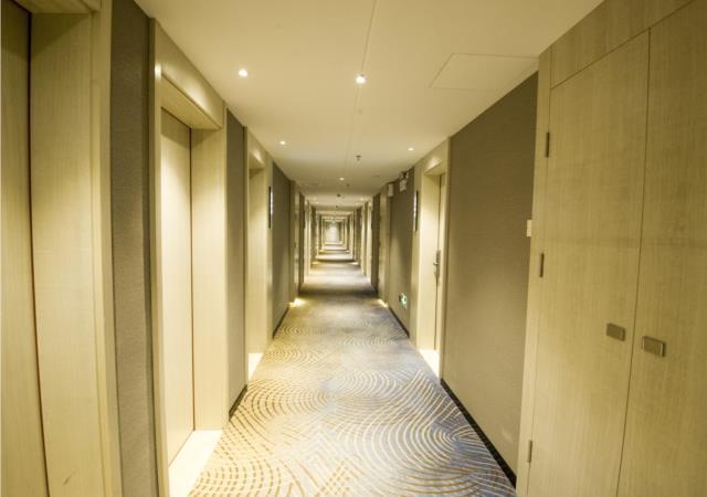 Echarm Hotel (Beihai High-Speed Railway Station International Passenger Port) 3*