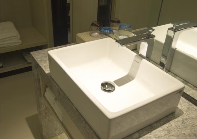 Echarm Hotel (Beihai High-Speed Railway Station International Passenger Port) 3*