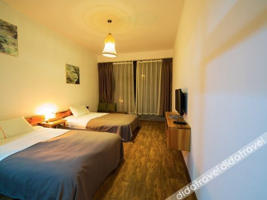 Yun Luo Hotel 3*