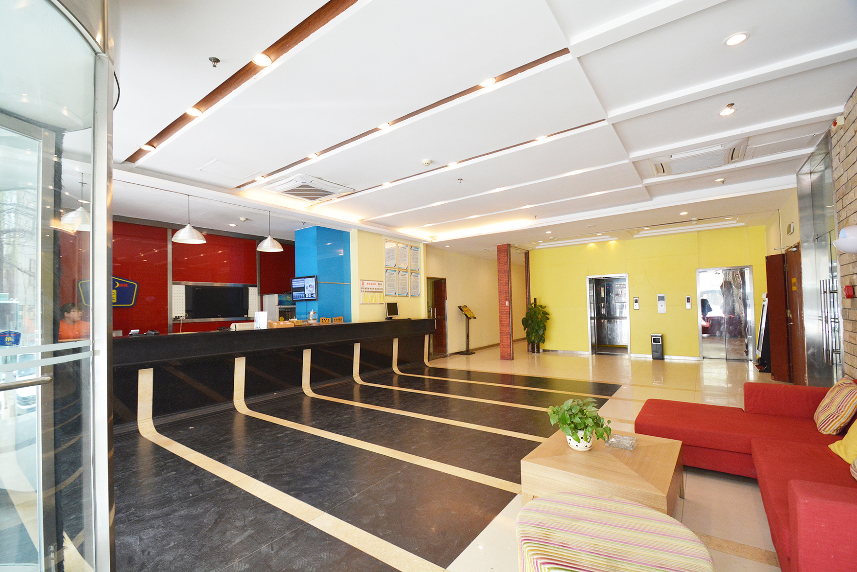 Home Inn Business Hotel (Zhengzhou 460 Hospital Bishagang Metro Station Branch) 3*