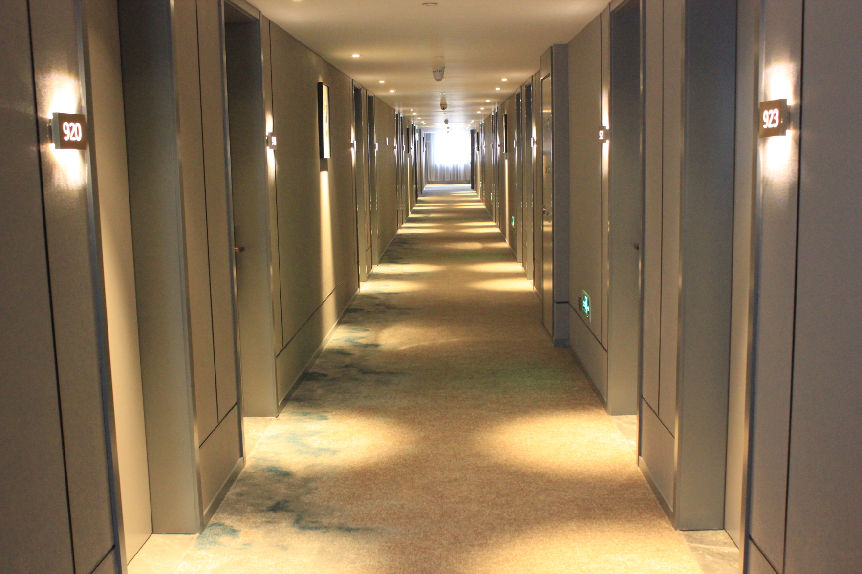 Home Inn Business Hotel (Zhengzhou 460 Hospital Bishagang Metro Station Branch) 3*