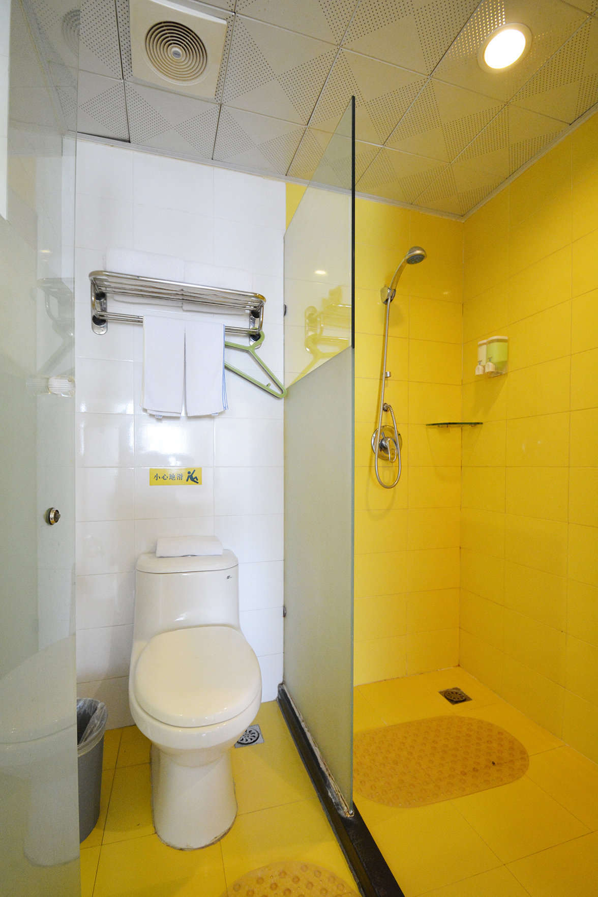 Home Inn Business Hotel (Zhengzhou 460 Hospital Bishagang Metro Station Branch) 3*